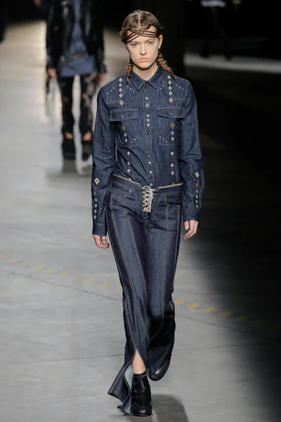 Look 42